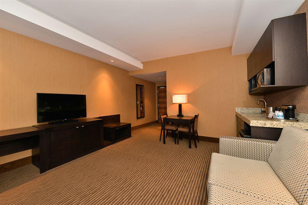 Edmonton Hotel & Convention Center Edmonton Eksteriør bilde